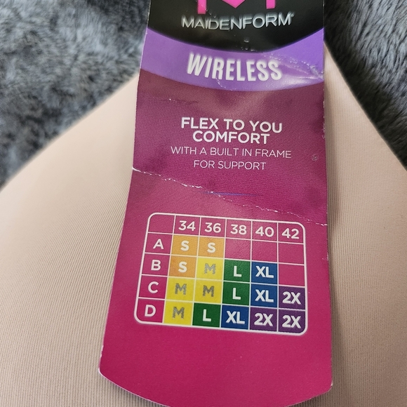 MAIDENFORM Wireless Lightly Padded Bra NEW - Picture 4 of 4